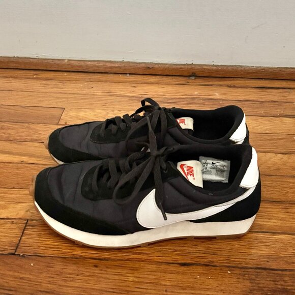 Nike CK2351-001 Daybreak Vintage Style Black White Athletic Shoes Sneakers 7 - Picture 2 of 6